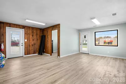 121 13th Street SW, Hickory, NC 28602 - Photo 12