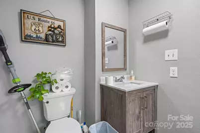 121 13th Street SW, Hickory, NC 28602 - Photo 12