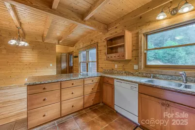 5023 Elk Park Highway, Elk Park, NC 28622 - Photo 10