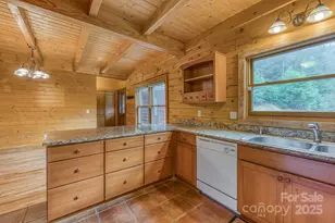 5023 Elk Park Hwy, Elk Park, NC 28622 - Photo 10