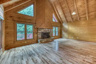 5023 Elk Park Highway, Elk Park, NC 28622 - Photo 12