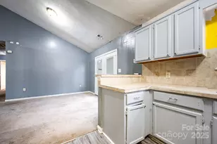 5902 Tynwald Ln, Charlotte, NC 28227 - Photo 12