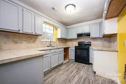 5902 Tynwald Lane, Charlotte, NC 28227 - Photo 10