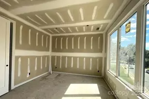 219 Walnut Ave, Charlotte, NC 28208 - Photo 8