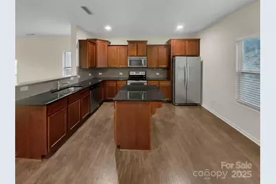 2305 Bloomfield Drive, Kannapolis, NC 28081 - Photo 2