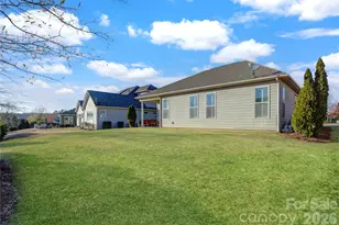 15511 Lake Ridge Rd, Charlotte, NC 28278 - Photo 2