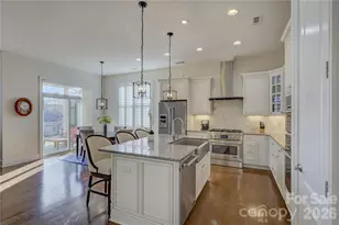 15511 Lake Ridge Rd, Charlotte, NC 28278 - Photo 10