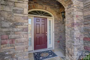 15511 Lake Ridge Rd, Charlotte, NC 28278 - Photo 2