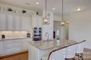 15511 Lake Ridge Rd, Charlotte, NC 28278 - Photo 10
