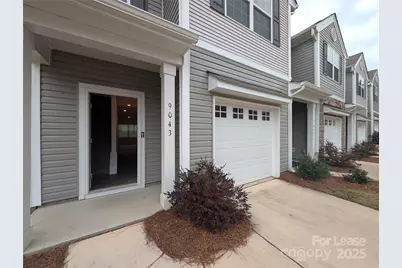 9043 Lowfalls Lane, Charlotte, NC 28216 - Photo 2