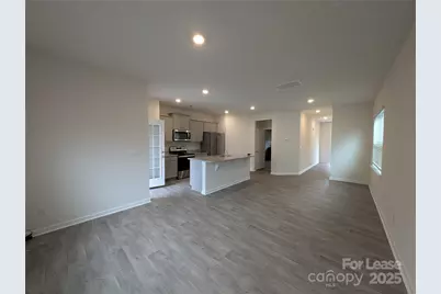 9043 Lowfalls Lane, Charlotte, NC 28216 - Photo 6