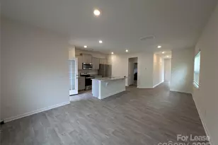 9043 Lowfalls Ln, Charlotte, NC 28216 - Photo 6