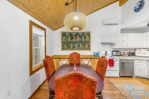 226 Fish Pond Ln, Burnsville, NC 28714 - Photo 12