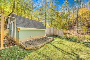 226 Fish Pond Ln, Burnsville, NC 28714 - Photo 30