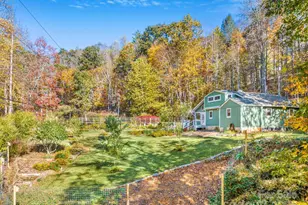 226 Fish Pond Ln, Burnsville, NC 28714 - Photo 40