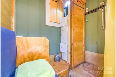 226 Fish Pond Lane, Burnsville, NC 28714 - Photo 32