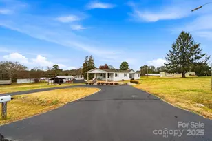 2010 Old Dragstrip St, Hickory, NC 28601 - Photo 34