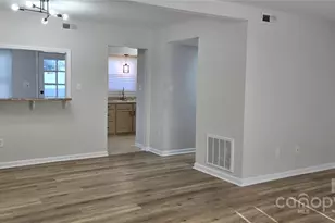 11011 Park Rd, Charlotte, NC 28226 - Photo 2