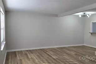 11011 Park Rd, Charlotte, NC 28226 - Photo 4