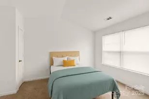 5305 Magnolia Tree Ln, Charlotte, NC 28215 - Photo 8