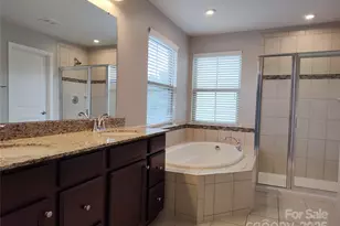 4122 Audubon Pk Dr, Charlotte, NC 28217 - Photo 18