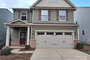 4122 Audubon Pk Dr, Charlotte, NC 28217 - Photo 2