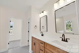 1326 Brentwood Dr, Newton, NC 28658 - Photo 14