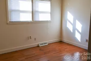 1121 Grovewood Dr, Charlotte, NC 28208 - Photo 26