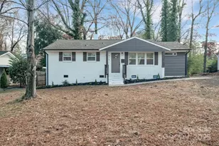 915 Crestmere St, Charlotte, NC 28208 - Photo 2