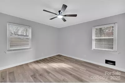 915 Crestmere Street, Charlotte, NC 28208 - Photo 20