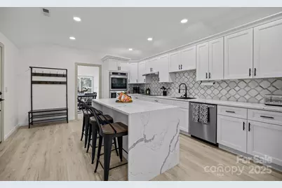 13530 Four Oaks Lane, Matthews, NC 28105 - Photo 8