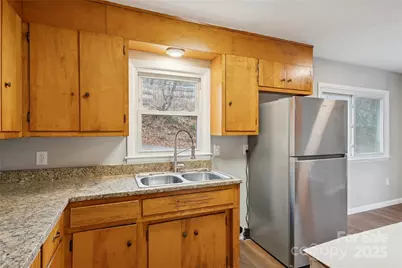 1126 Old US 70 Highway W, Black Mountain, NC 28711 - Photo 10