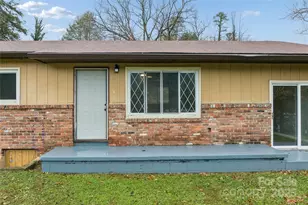 1126 Old US 70 Hwy W, Black Mountain, NC 28711 - Photo 4