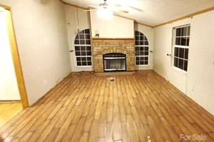 6 Woodland St, Spruce Pine, NC 28777 - Photo 2