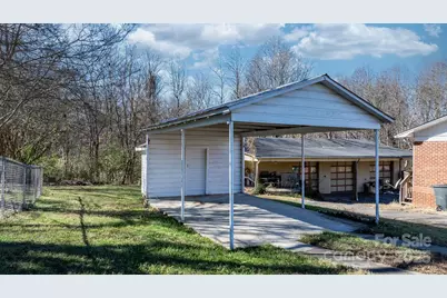 926 Fairview Drive SW, Lenoir, NC 28645 - Photo 4