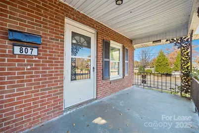 807 N Morris Street, Gastonia, NC 28052 - Photo 2