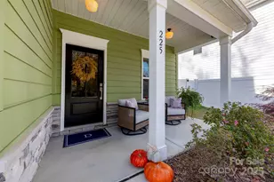 225 Cramerton Mills Pkwy, Cramerton, NC 28032 - Photo 2