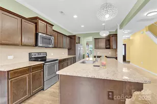 111 Trick Ski Ln, Statesville, NC 28677 - Photo 8