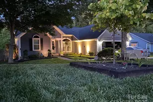 10209 Ashley Farm Dr, Matthews, NC 28105 - Photo 1