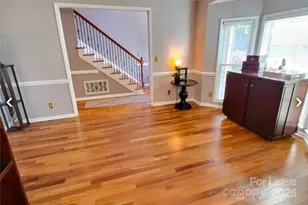 8711 Piccone Brook Ln, Charlotte, NC 28216 - Photo 4