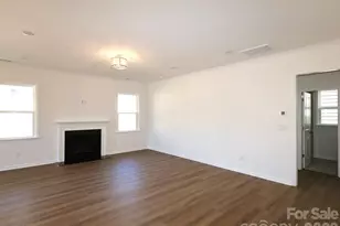 12101 Avienmore Dr, Charlotte, NC 28278 - Photo 4