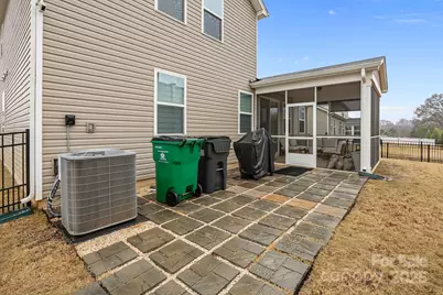 3252 Cheyney Park Drive, Charlotte, NC 28269 - Photo 10