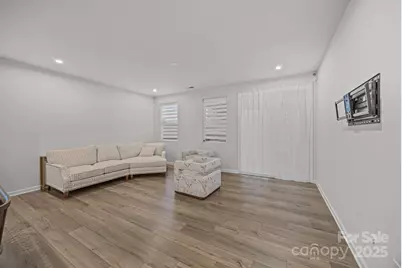 3252 Cheyney Park Drive, Charlotte, NC 28269 - Photo 32