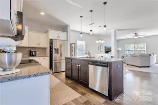 374 Moses Rhyne Dr, Mount Holly, NC 28120 - Photo 4