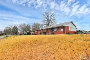 4630 Kipling Dr, Charlotte, NC 28212 - Photo 12