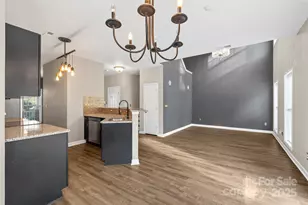 5450 Franklin Springs Cir, Charlotte, NC 28217 - Photo 16