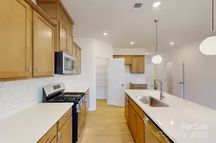 1018 Overbrook Pl, Wingate, NC 28174 - Photo 8