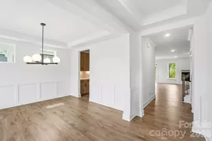 1367 Knob Crk Dr, Gastonia, NC 28054 - Photo 4