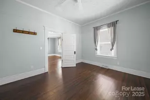 813 E 35th St, Charlotte, NC 28205 - Photo 24