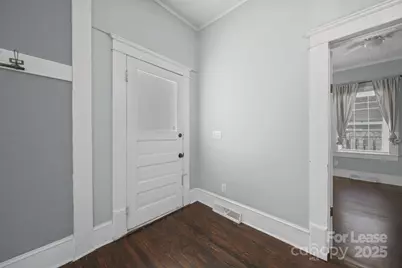 813 E 35th Street, Charlotte, NC 28205 - Photo 8